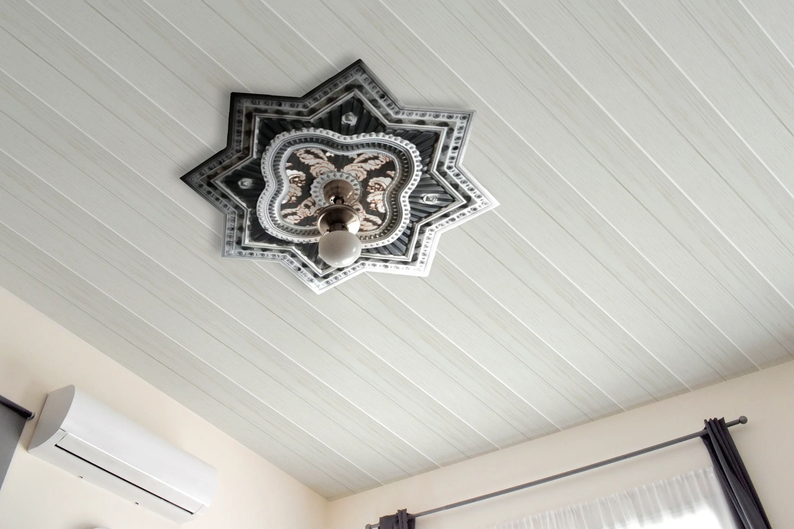 Inspirasi desain drop ceiling PVC modern untuk membuat ruangan terasa luas dan elegan